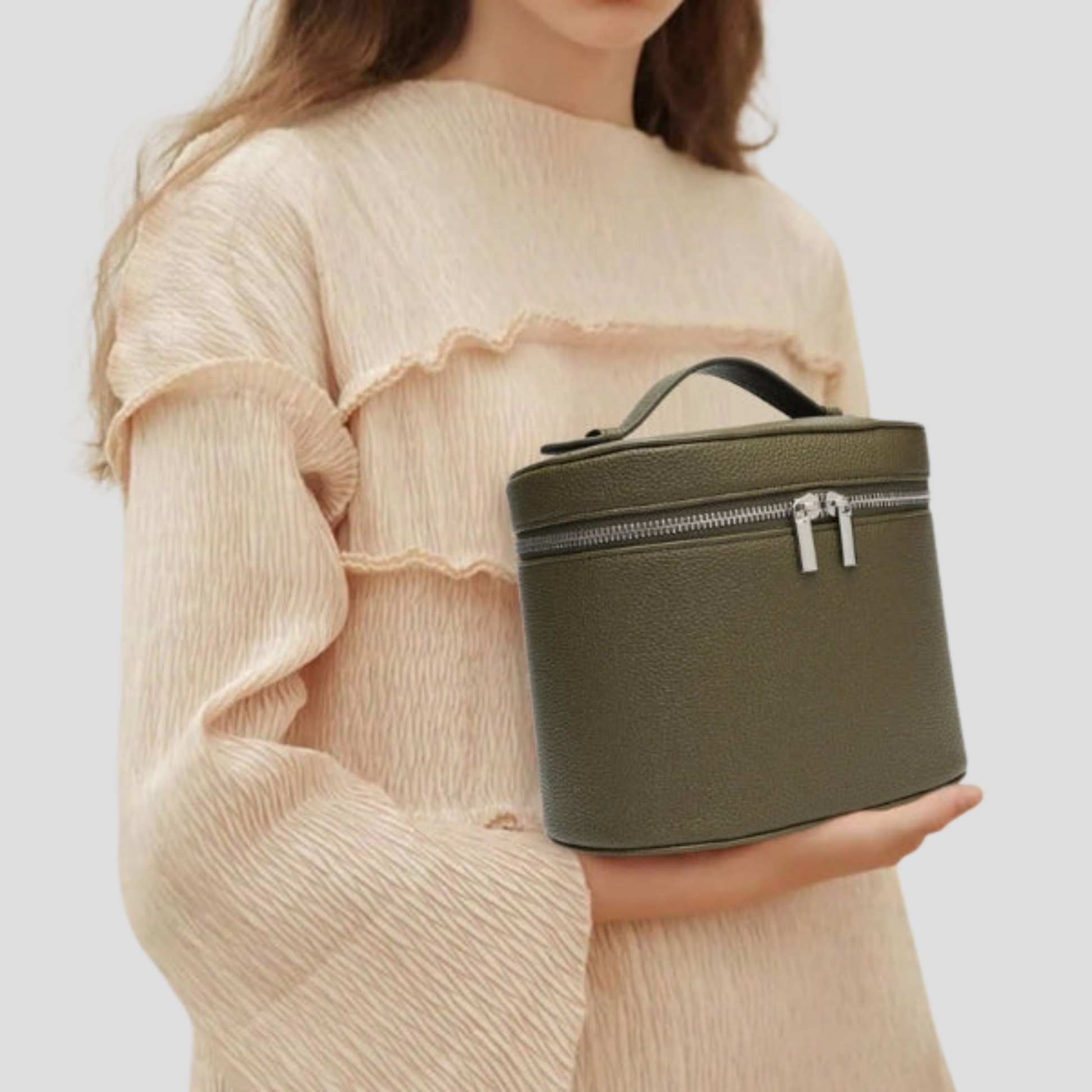 Box-shape women's vanity case with zip closure in assorted colors