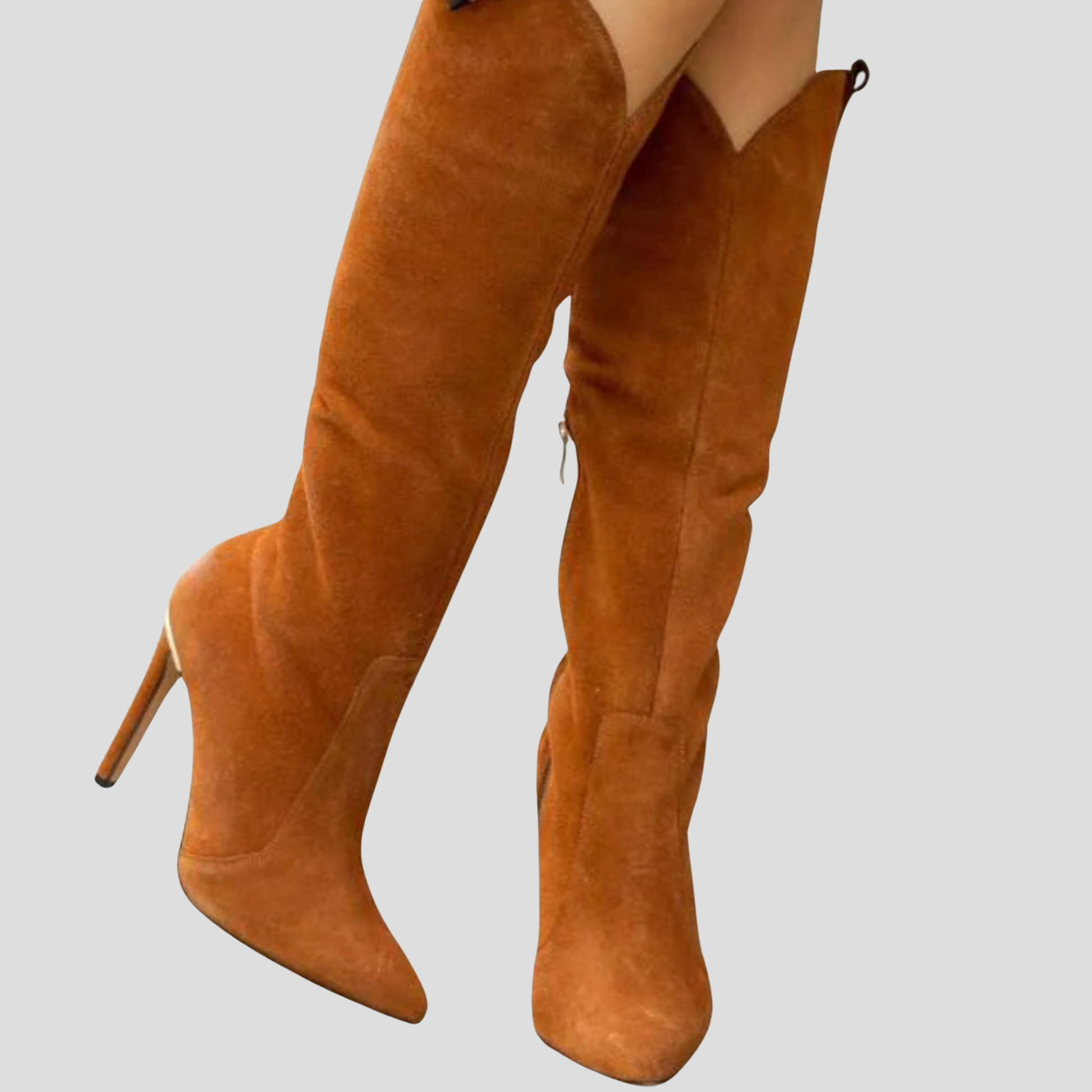 Knee-high pointed-toe women's boots with a slim heel and clean vertical silhouette